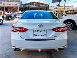 تۆیۆتا کامری